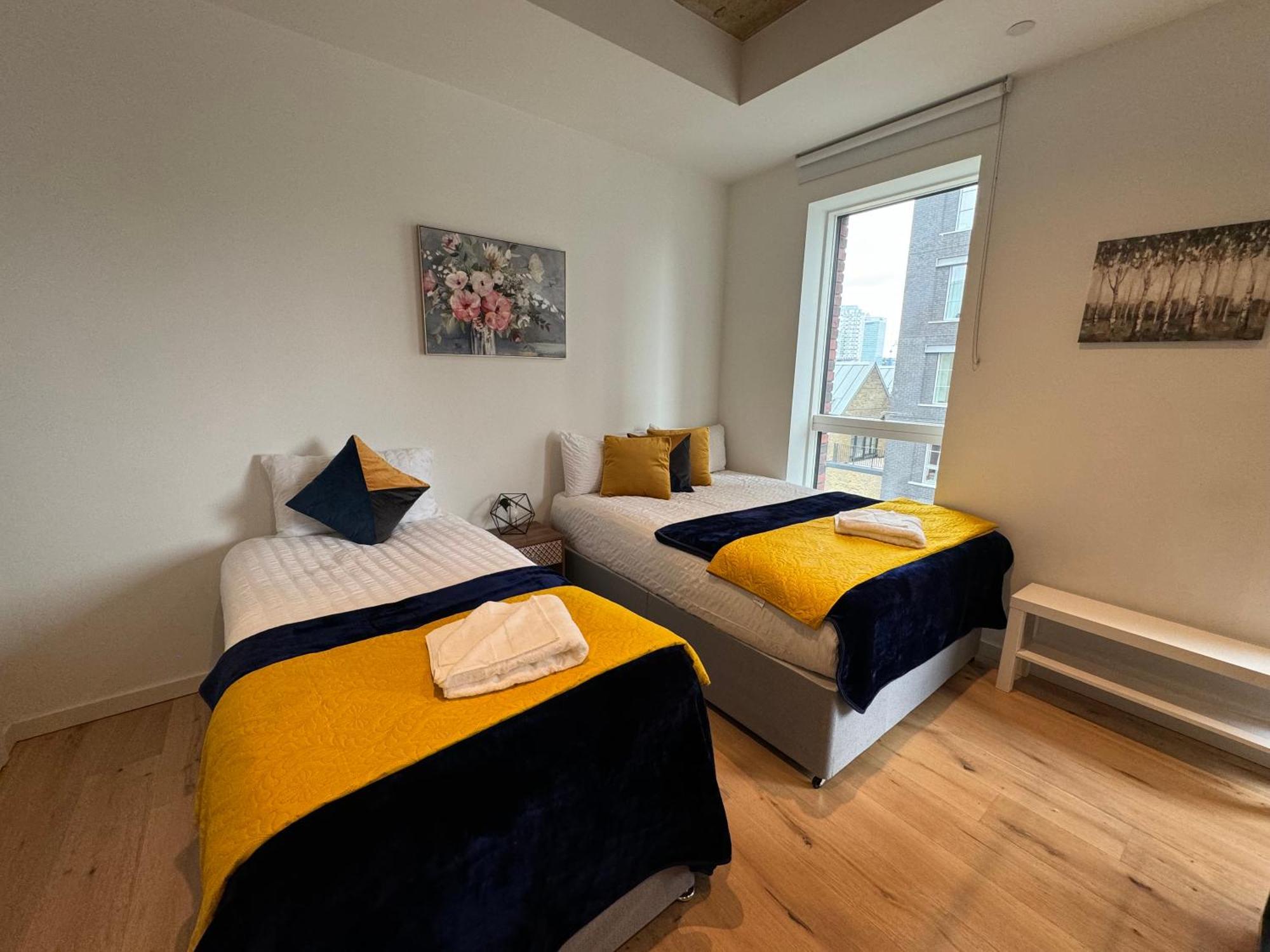 Апартаменты London Luxury Flat With Balcony, River View, O2 Arena, Excel, Canary Wharf, Station Экстерьер фото