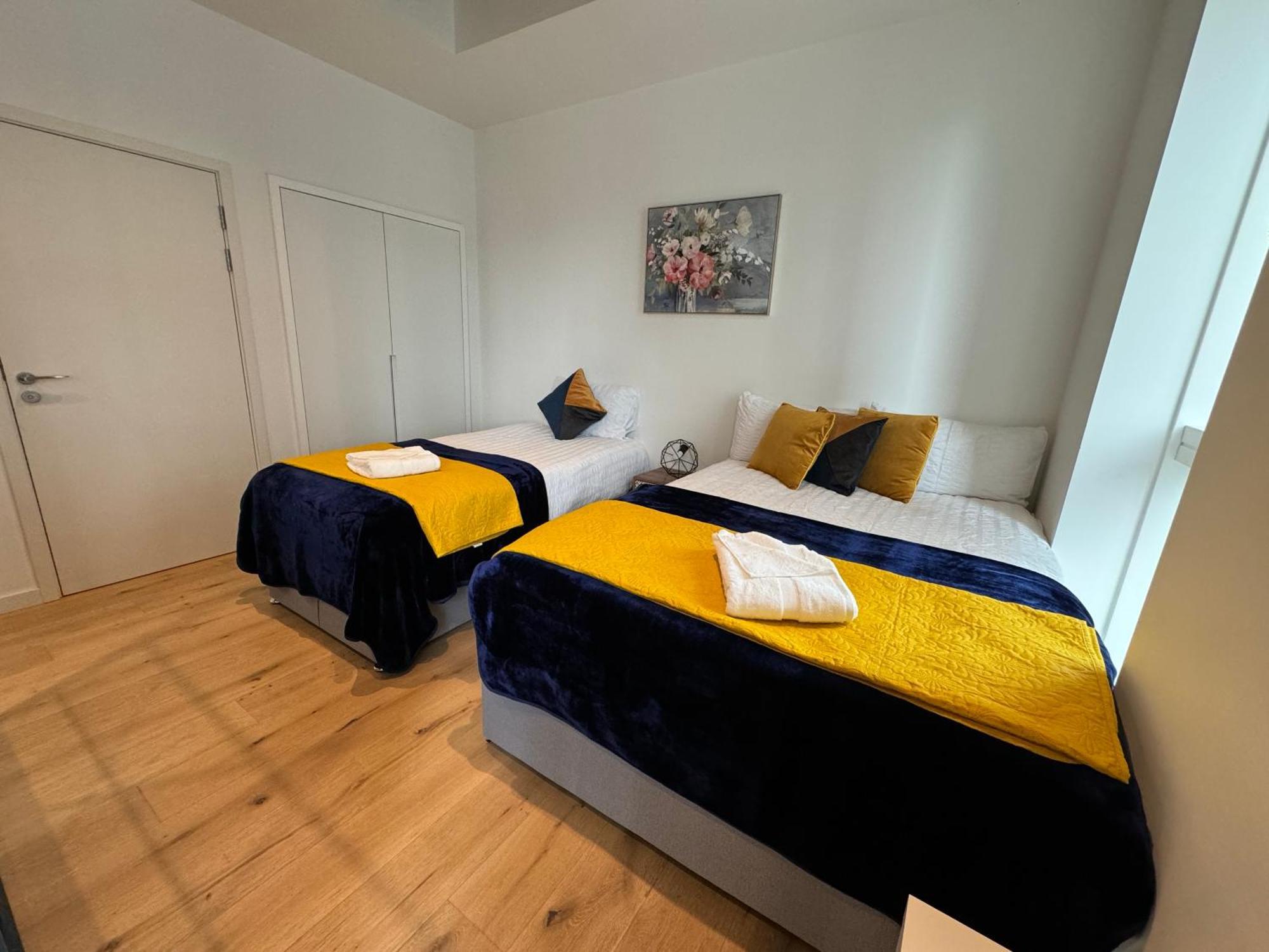 Апартаменты London Luxury Flat With Balcony, River View, O2 Arena, Excel, Canary Wharf, Station Экстерьер фото