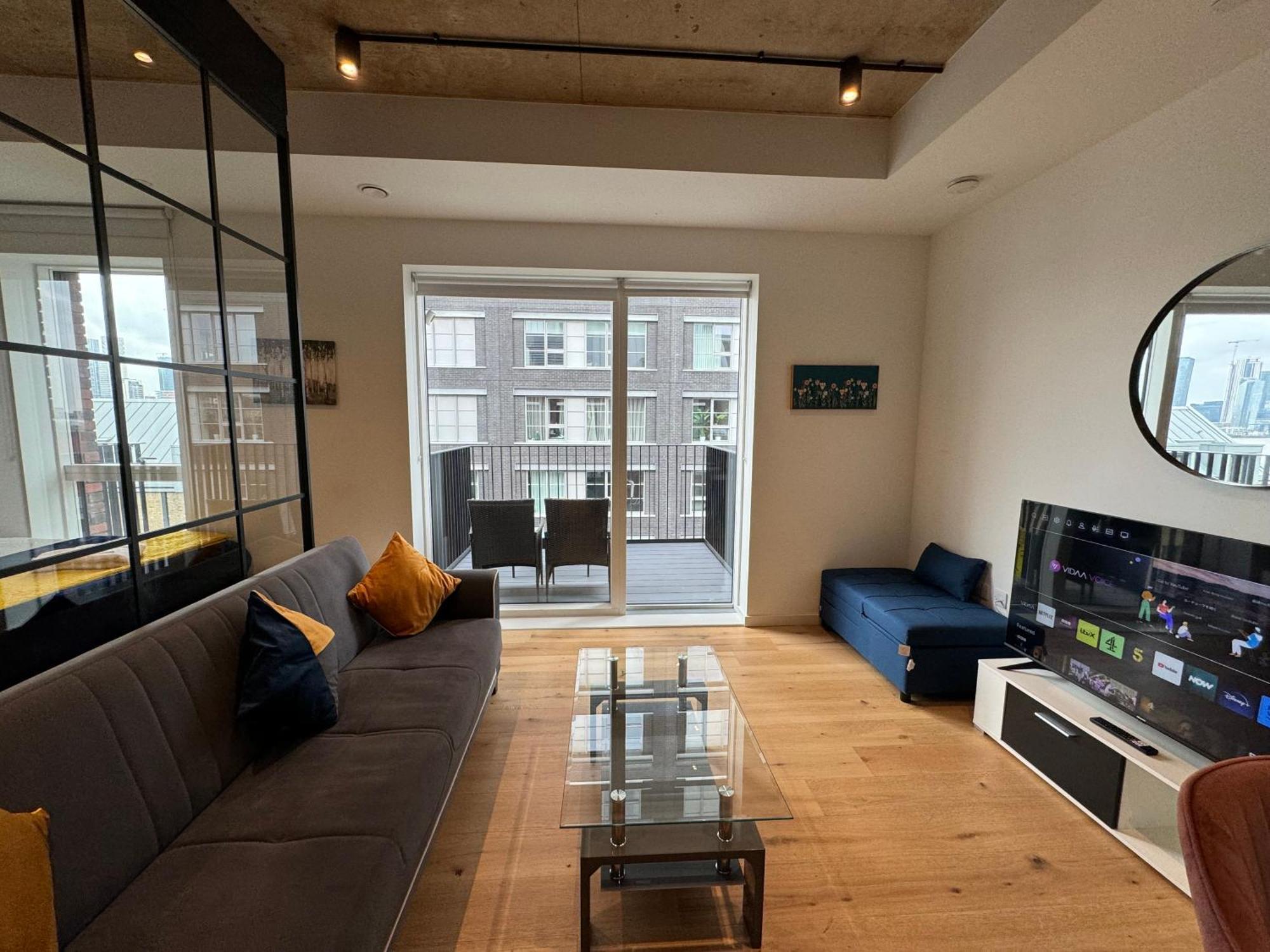 Апартаменты London Luxury Flat With Balcony, River View, O2 Arena, Excel, Canary Wharf, Station Экстерьер фото