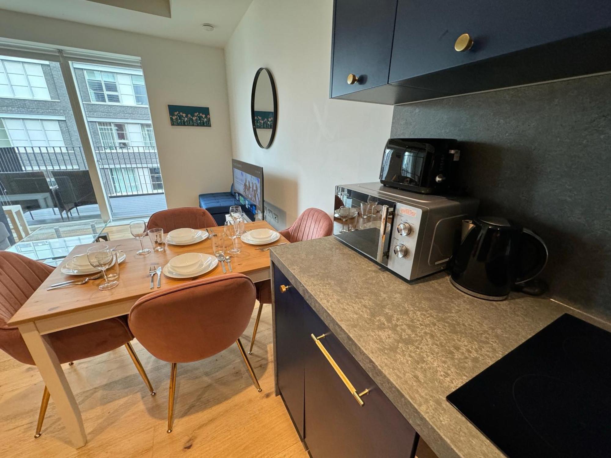 Апартаменты London Luxury Flat With Balcony, River View, O2 Arena, Excel, Canary Wharf, Station Экстерьер фото